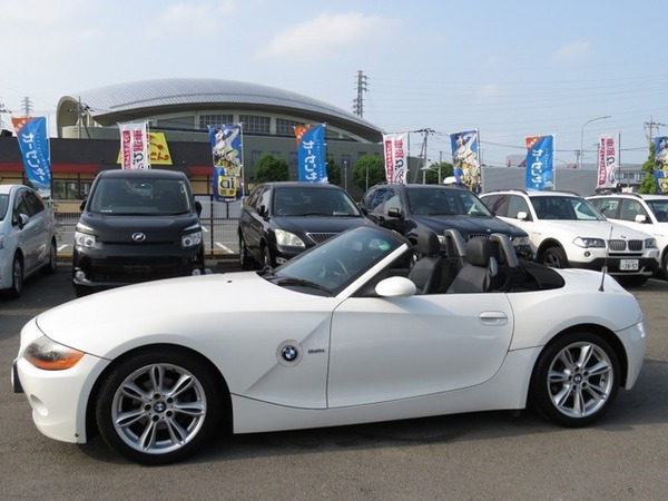 BMW　Z4 ロードスター2.2i 皮シート 社外ナビ　地デジ ETC