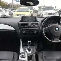 BMW 116iスタイル 本革シート 純正ナビ　Bカメラ  エコi-Stopのサムネイル