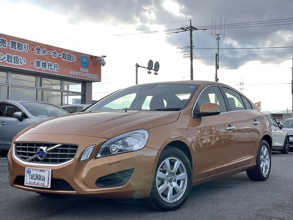 ボルボ S60 DRIVe 走行4000Km 1オーナー ナビTVシートヒータ-