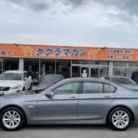 BMW 523dブルーパフォーマンス ハイラインPkg ヒーター付電動革シート 地TV Bカメラ ETCのサムネイル