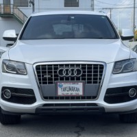 アウディQ5 2.0TFSIクワトロSラインパッケージ 4WD 純正ナビ Bカメラ パワーBドアのサムネイル