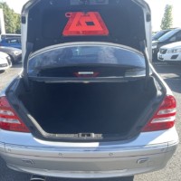 メルセデス・ベンツ C230コンプレッサー アバンギャルド バックカメラ　ヒーター付革パワーシートのサムネイル