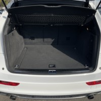 アウディQ5 2.0TFSIクワトロSラインパッケージ 4WD ワンオーナー Pシート Bカメラ ナビ ETCのサムネイル