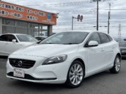 ボルボV40 T4 SE ヒーター付電動革シート純正ナビBカメラETC
