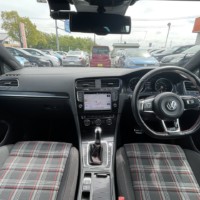 VWゴルフ GTI 純正ナビ フルセグTVBカメラ ETC　ドラレコのサムネイル