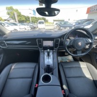 ポルシェパナメーラ 3.6PDK 電動革シート Bカメラ ETC  ナビ 純正AWのサムネイル