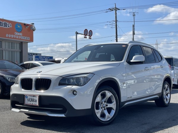 BMW　X1 xドライブ20iハイラインパッケージ 4WD ワンオーナー 電動革シート Bカメラ 禁煙車