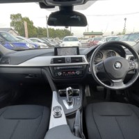 BMW 320dブルーパフォーマンス バックカメラ 電動シート  ETC ナビのサムネイル