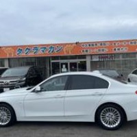 BMW 320dラグジュアリー ヒーター付電動革シート Bカメラ ETC ナビのサムネイル