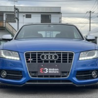 アウディS5カブリオレ 3.0 4WD 革シート Bカメラ ETC ナビTV 社外マフラーのサムネイル