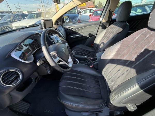 ランチアデルタ 1.4 サンルーフ 6速MT ETC 左ハンドル | 埼玉の中古車