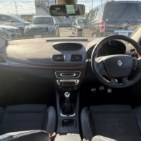 ルノーメガーヌエステート GT220 6速MT プッシュスタート ETC ドラレコのサムネイル