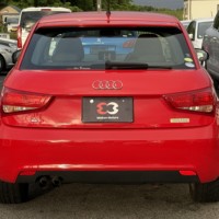 アウディA1 1.4TFSI 禁煙車 純正ナビ 地デジTV　　ETC キーレスのサムネイル
