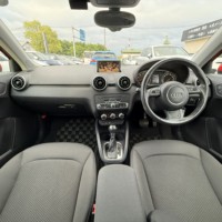 アウディA1 1.4TFSI 禁煙車 純正ナビ 地デジTV　　ETC キーレスのサムネイル