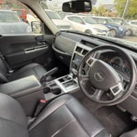 ジープチェロキー リミテッド 4WD ヒーター付電動革シート ETC サイドカメラのサムネイル