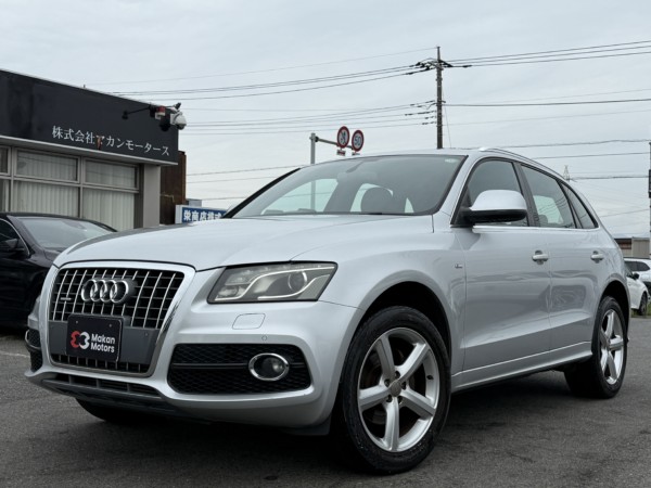 アウディQ5 2.0TFSIクワトロSラインパッケージ 4WD Bカメラ ETC 電動シート スマートキー ナビ
