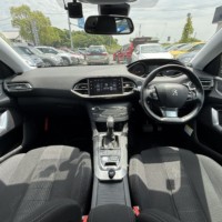 プジョー308 5ドア アリュール ブルーHDiディーゼルT Bカメラ ETC ドラレコ キーレス ディーゼルのサムネイル
