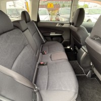 フォレスター 2.0XS 4WD 禁煙車1年保証付5MTヒーター付パワーシートのサムネイル