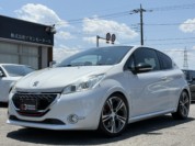 プジョー208 3ドアGTi 6MT ハーフレザー 前後ドラレコ ETC ナビTV