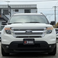 フォードエクスプローラー XLT 4WD 電動シート バックカメラ サイドカメラ ETCのサムネイル