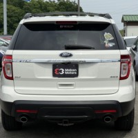 フォードエクスプローラー XLT 4WD 電動シート バックカメラ サイドカメラ ETCのサムネイル