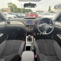 フォレスター 2.0XT 4WD 5MT ヒーター付パワーシート  Bカメラ ETCのサムネイル