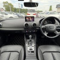 アウディ A3スポーツバック1.4TFSI ヒーター付Pレザーシート Bカメラ ETC ナビのサムネイル