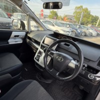 ノア 2.0Si 4WD 1年保証 Bカメラ ETC スマートキー ナビ TVのサムネイル