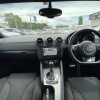アウディ TTクーペ1.8TFSI バックカメラ ETC ナビ TV キーレスのサムネイル