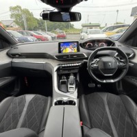 プジョー3008 GTブルーHDi Bカメラ ETC ドラレコ スマートキー ナビのサムネイル