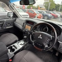 パジェロ ロング3.0エクシード 4WD 1年保証 サンルーフ Bカメラ ETC ナビ TVのサムネイル