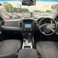 パジェロ ロング3.0エクシード 4WD 1年保証 サンルーフ Bカメラ ETC ナビ TVのサムネイル