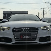 アウディS5スポーツバック 3.0 4WD ヒーター付パワーレザーシート　バックカメラ　サンルーフ　ETC　のサムネイル