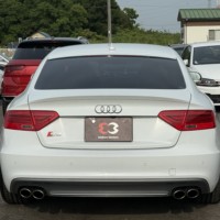 アウディS5スポーツバック 3.0 4WD ヒーター付パワーレザーシート　バックカメラ　サンルーフ　ETC　のサムネイル