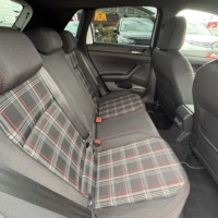 VWポロ 5ドアGTI 禁煙車　バックカメラ　ETC　デジタルメータークラスター　純正ナビ　フルセグTV　スマートキー　のサムネイル