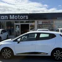 ルノールーテシア ゼン ワンオーナー　禁煙車　バックカメラ　社外ナビ　地デジTVのサムネイル