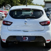 ルノールーテシア ゼン ワンオーナー　禁煙車　バックカメラ　社外ナビ　地デジTVのサムネイル