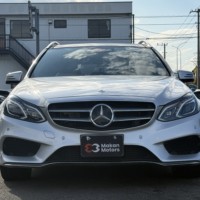 メルセデス・ベンツ E350ブルーテック ワゴン AVG ヒーター付電動革シート　サンルーフ バックカメラ　ETC　のサムネイル