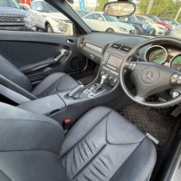 メルセデス・ベンツ SLK280 電動オープン　　ヒーター付電動革シート　ETC　キーレスのサムネイル