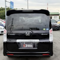 ステップワゴン 2.0スパーダZ プレミア社1年保証付　両側パワースライドドア　バックカメラ　ETC　ナビ　TVのサムネイル