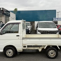 ハイゼット トラック660農用スペシャル 3方開 4WD 5MTのサムネイル