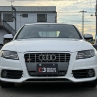 アウディ S4 4WD ヒーター付パワーレザーシート ETCサンルーフ ナビ 地デジTV スマートキー のサムネイル