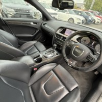 アウディ S4 4WD ヒーター付パワーレザーシート ETCサンルーフ ナビ 地デジTV スマートキー のサムネイル