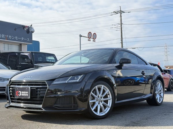 アウディ TTクーペ1.8TFSI Sラインパッケージ 禁煙車　純正ナビ　地デジTV　バックカメラ　ETC　スマートキー　Bluetooth
