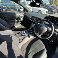 プジョー308 5ドアGTブルーHDiディーゼルターボ バックカメラ　ETC　ドラレコ　ナビ　TVのサムネイル