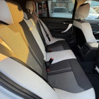 MW 118dスタイル 禁煙車　ハーフレザーシート　純正ナビバックカメラ　ETC　ドラレコ　スマートキー　ディーゼルターボのサムネイル