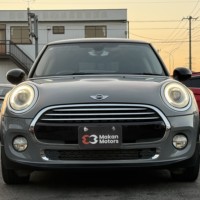 ミニ クーパーD 3ドア 禁煙車　純正ナビ　ETC　スマートキー　Bluetooth　ディーゼルターボのサムネイル