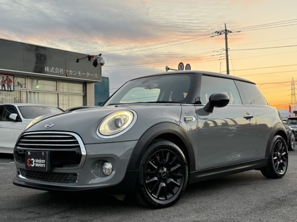 ミニ クーパーD 3ドア 禁煙車　純正ナビ　ETC　スマートキー　Bluetooth　ディーゼルターボ