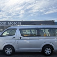 ハイエース ワゴン2.7DXロング ミドルルーフ 1年保証付　のサムネイル