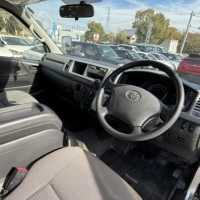 ハイエース ワゴン2.7DXロング ミドルルーフ 1年保証付　のサムネイル